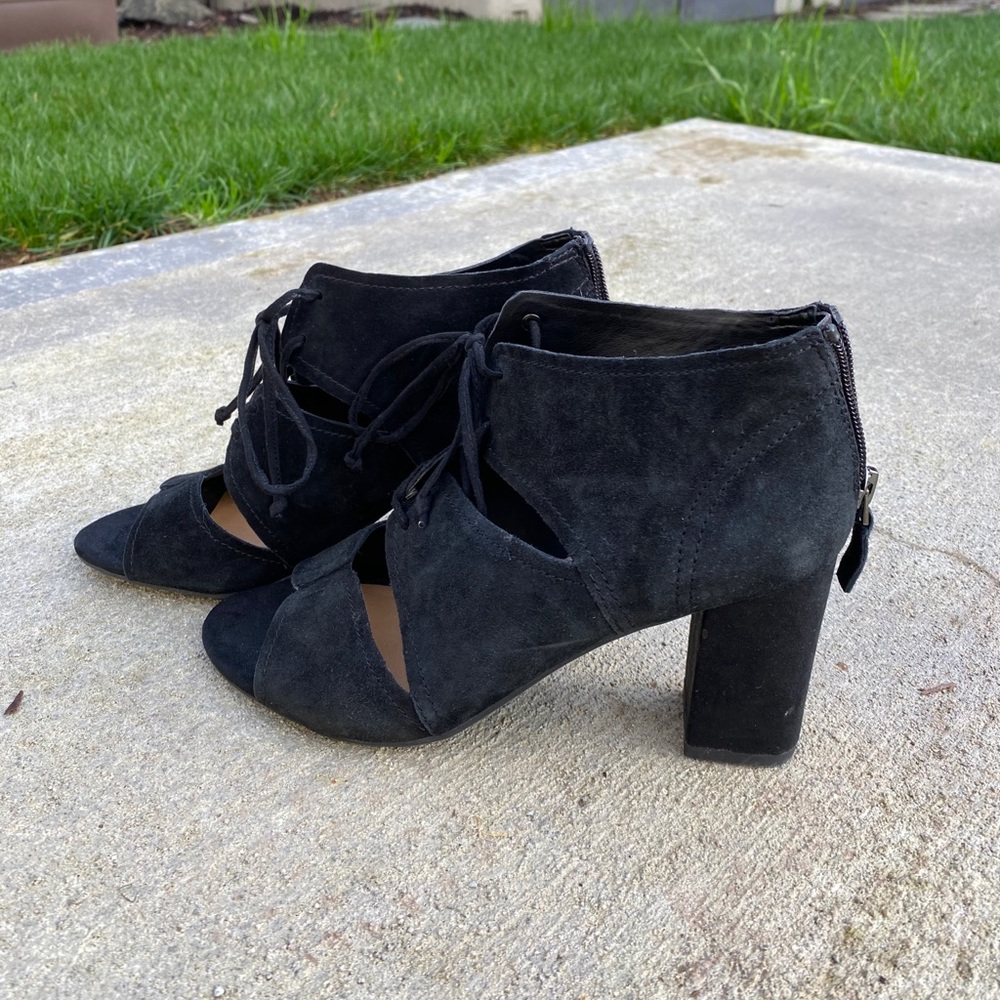 Black Laced Heels